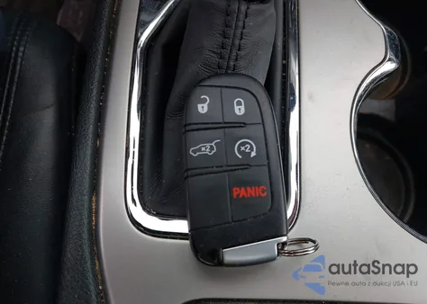 2019 Jeep Grand Cherokee Altitude 4X4 z USA, uszkodzony, nr VIN 1C4RJFAG7KC754372